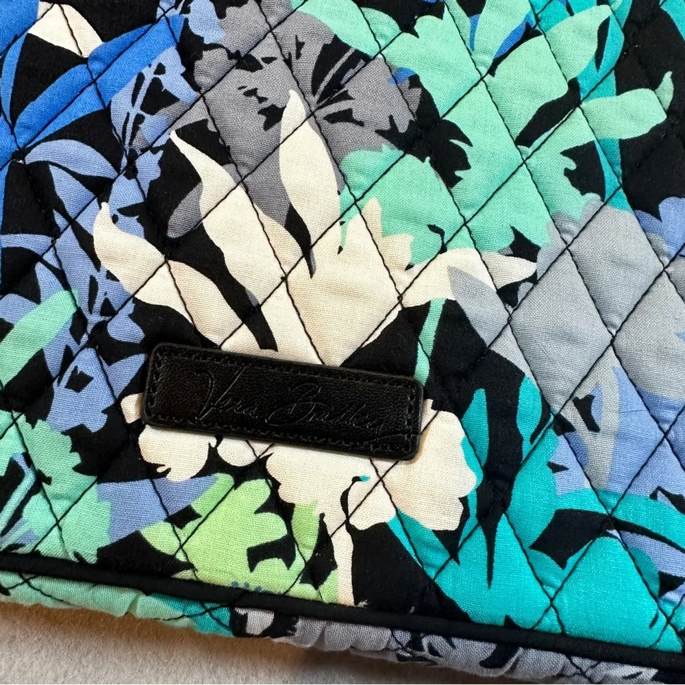 Vera Bradley Retired Camofloral Laptop Sleeve Case Quilted‎ Zip Padded